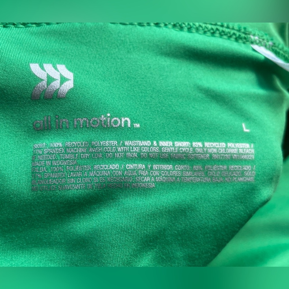 Apple Green Tennis Skirt With Built In Shorts Size Large - Picture 8 of 8